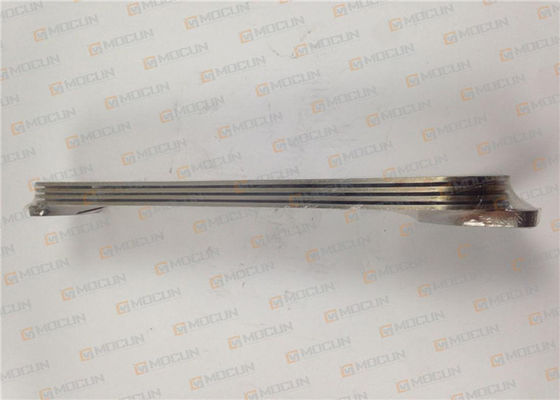 Bom preço O tipo núcleo do radiador do refrigerador de óleo do motor diesel para o equipamento 6D14 pesado parte ME034570 on-line