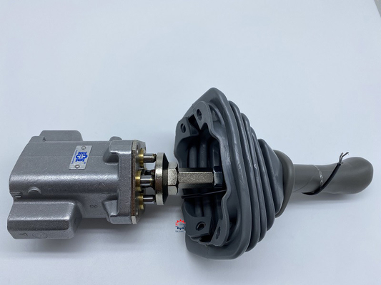 Bom preço Piloto Valve do pedal da válvula de aspiração de Foot Wook Assy ZAX200 da máquina escavadora on-line